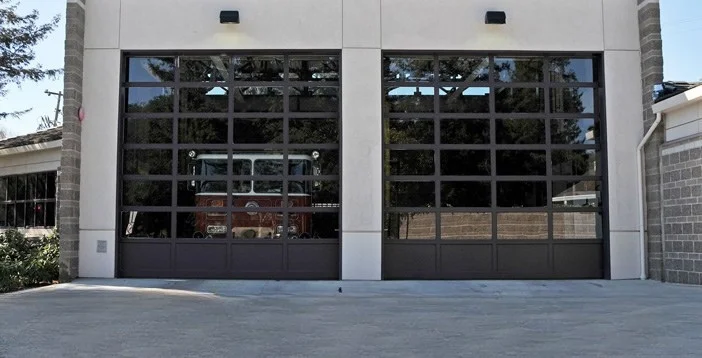 Full Vision Glass Doors Style