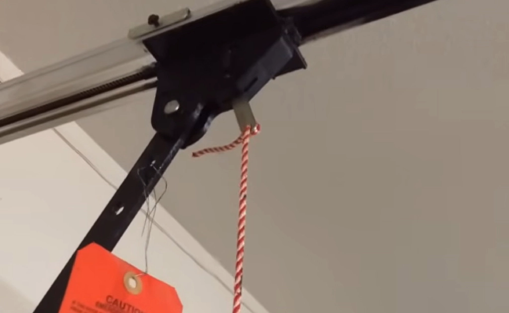 garage door is fully closed